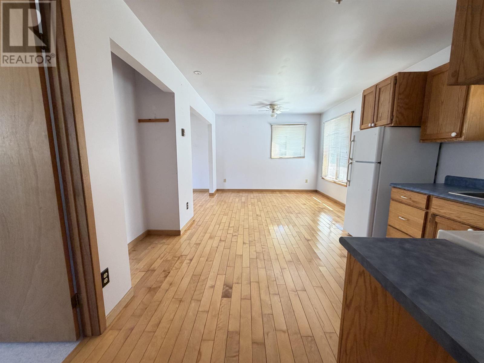 23596 Highway 7 Property Photo 30