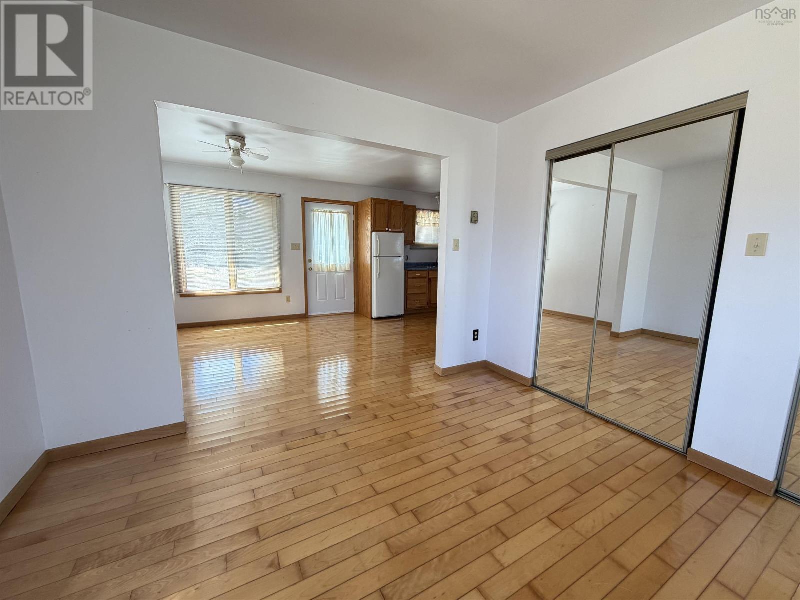 23596 Highway 7 Property Photo 35