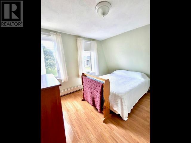 193 Borden Avenue Property Photo 7