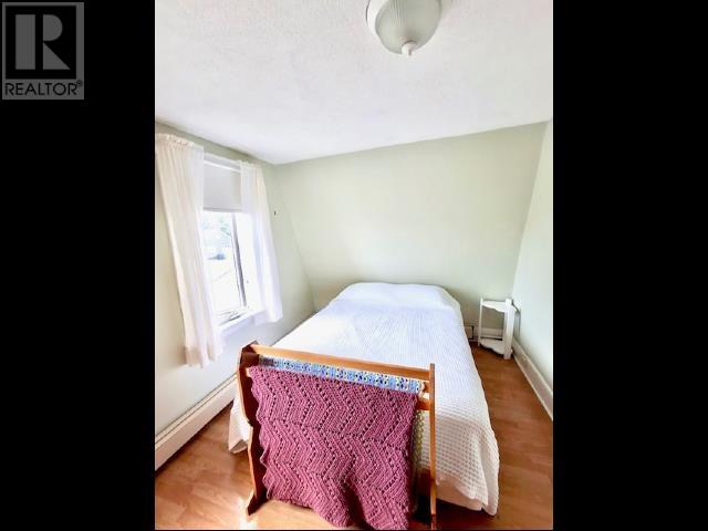 193 Borden Avenue Property Photo 8
