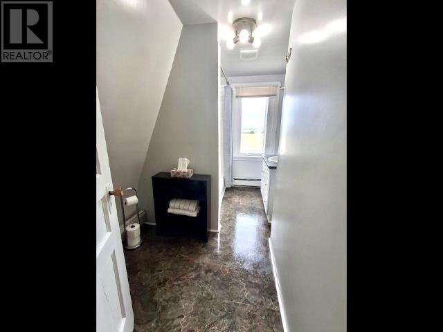 193 Borden Avenue Property Photo 10