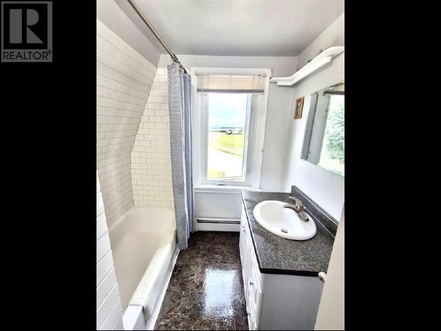 193 Borden Avenue Property Photo 11