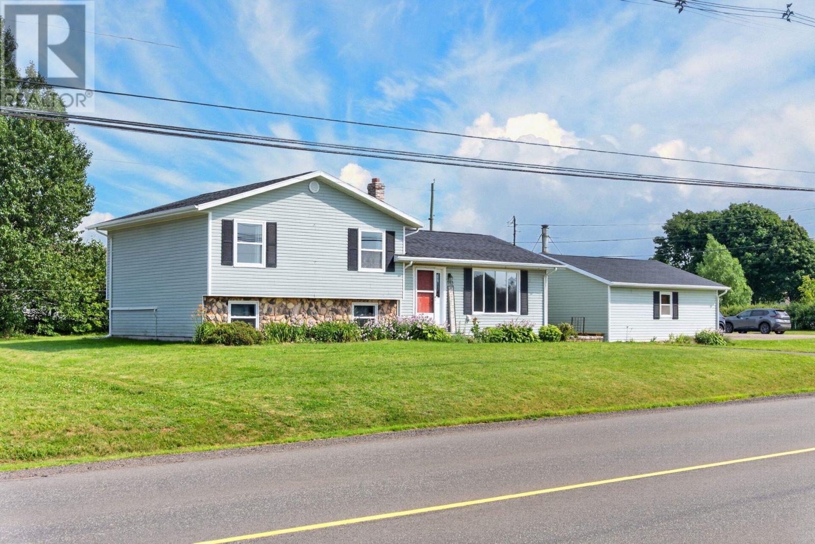 385 Macewen Road Property Photo 1