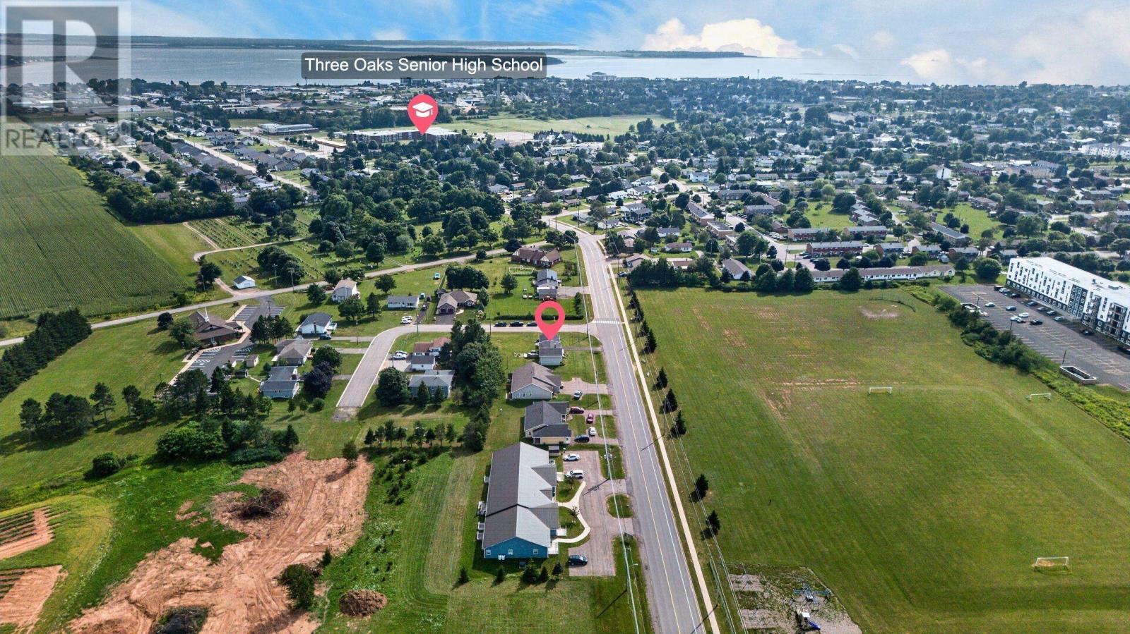 385 Macewen Road Property Photo 5