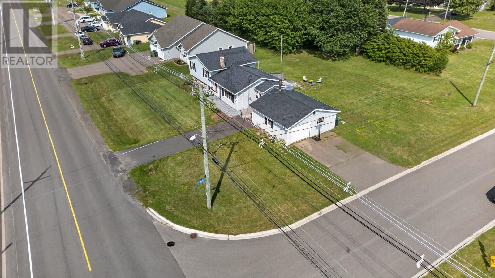 385 Macewen Road Property Photo 11