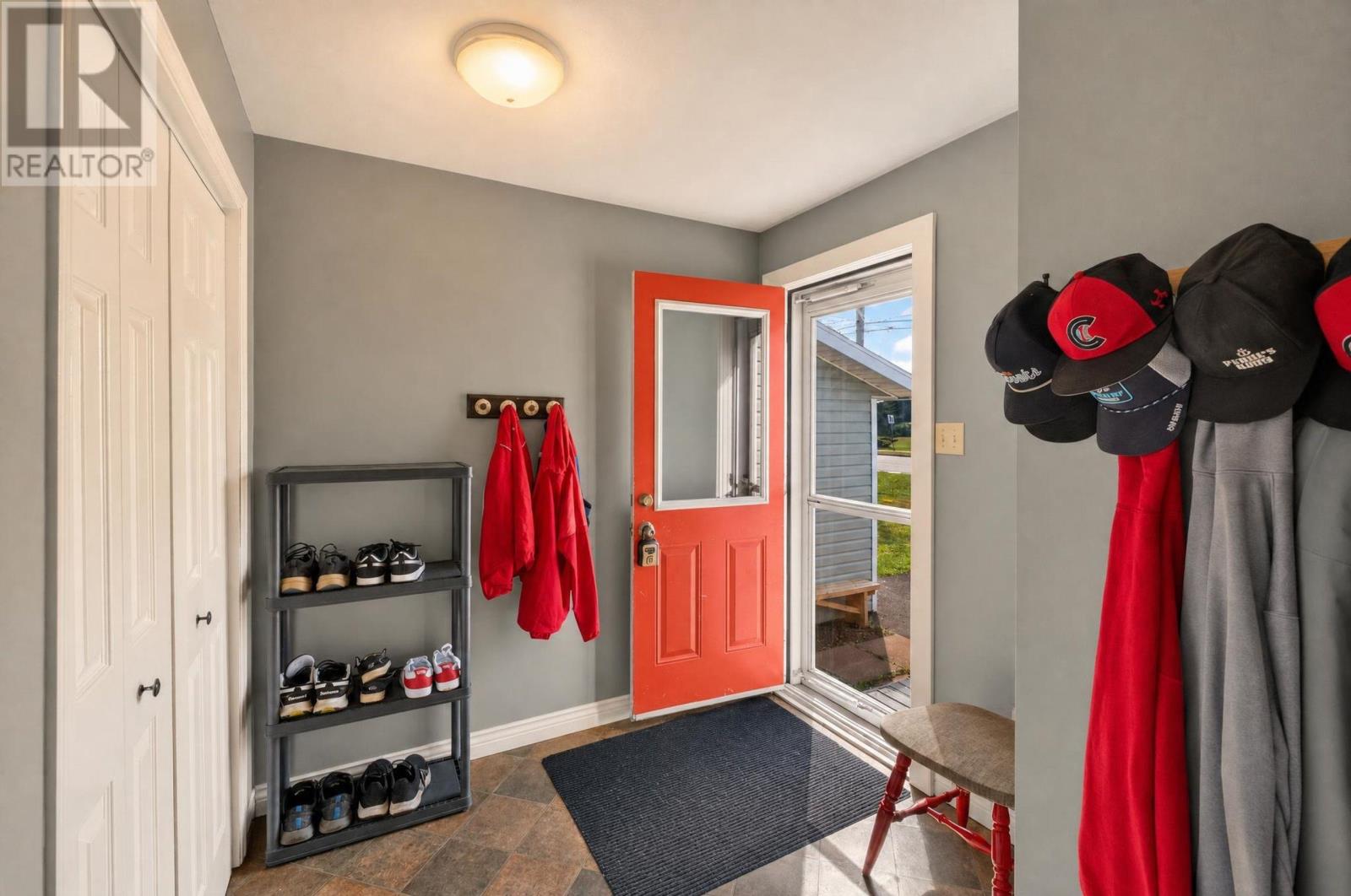 385 Macewen Road Property Photo 13