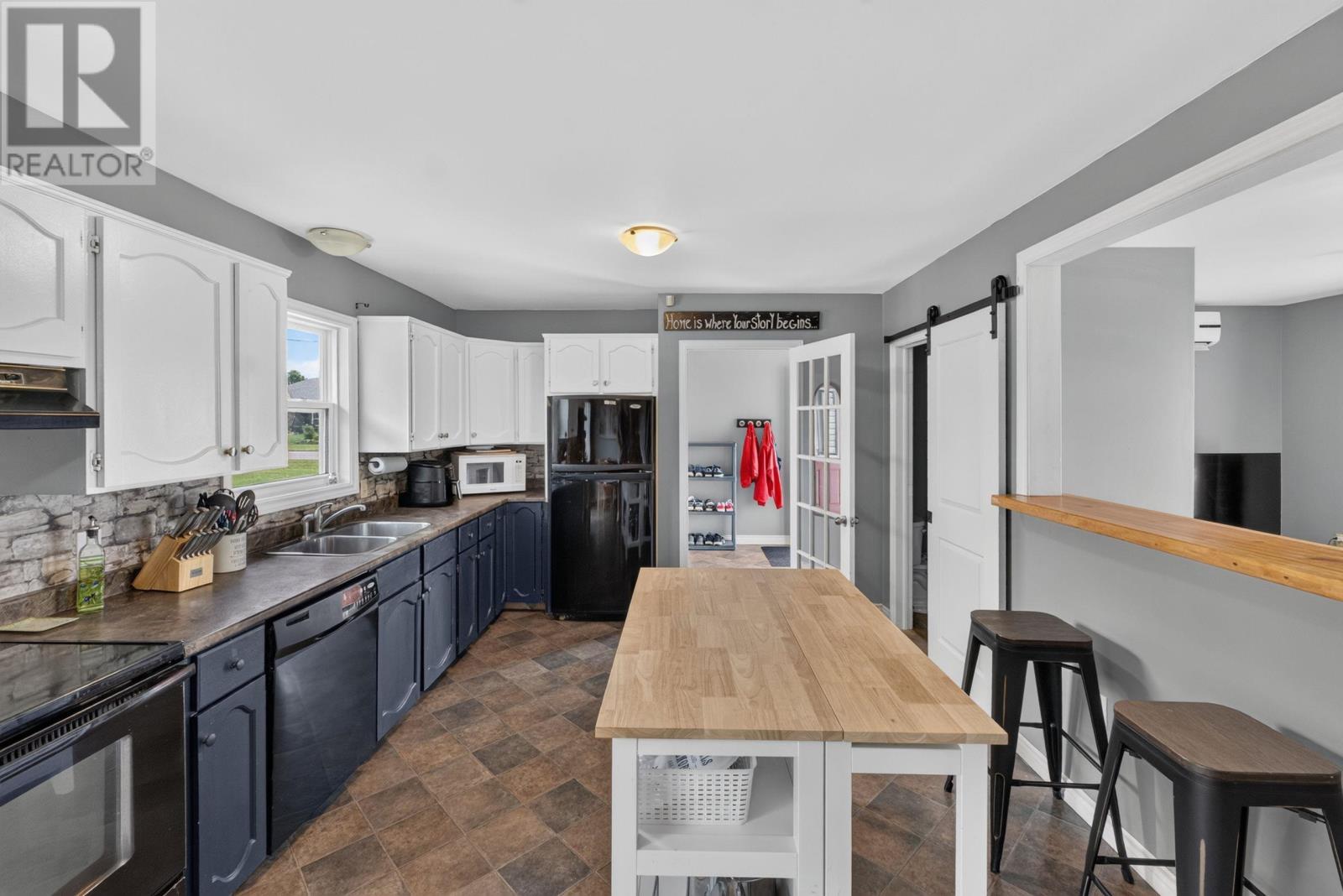 385 Macewen Road Property Photo 18