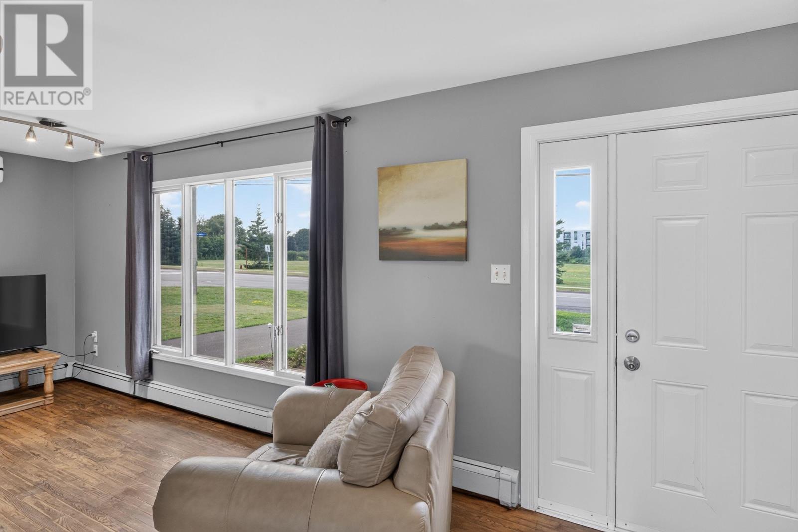 385 Macewen Road Property Photo 22
