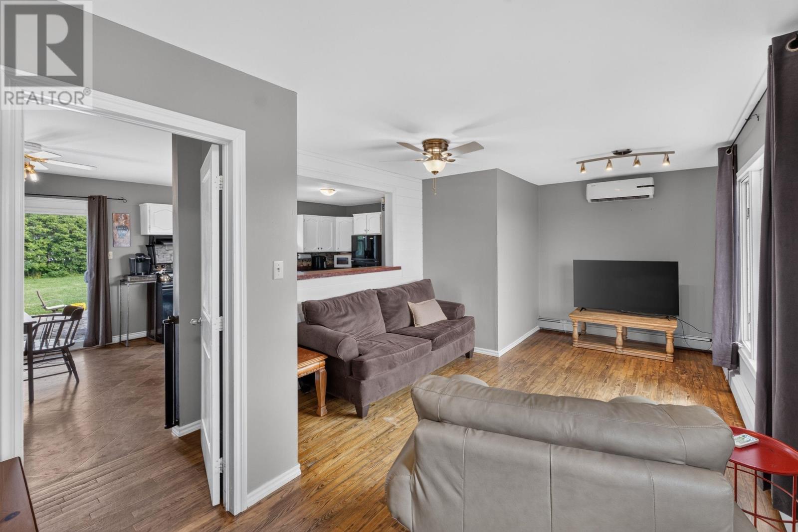 385 Macewen Road Property Photo 23