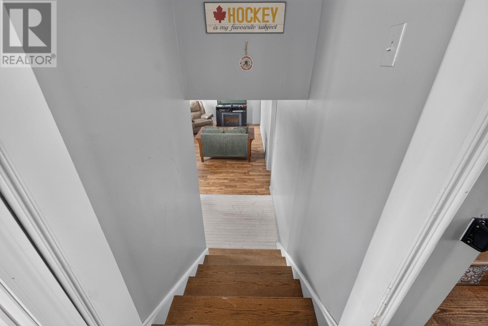 385 Macewen Road Property Photo 37