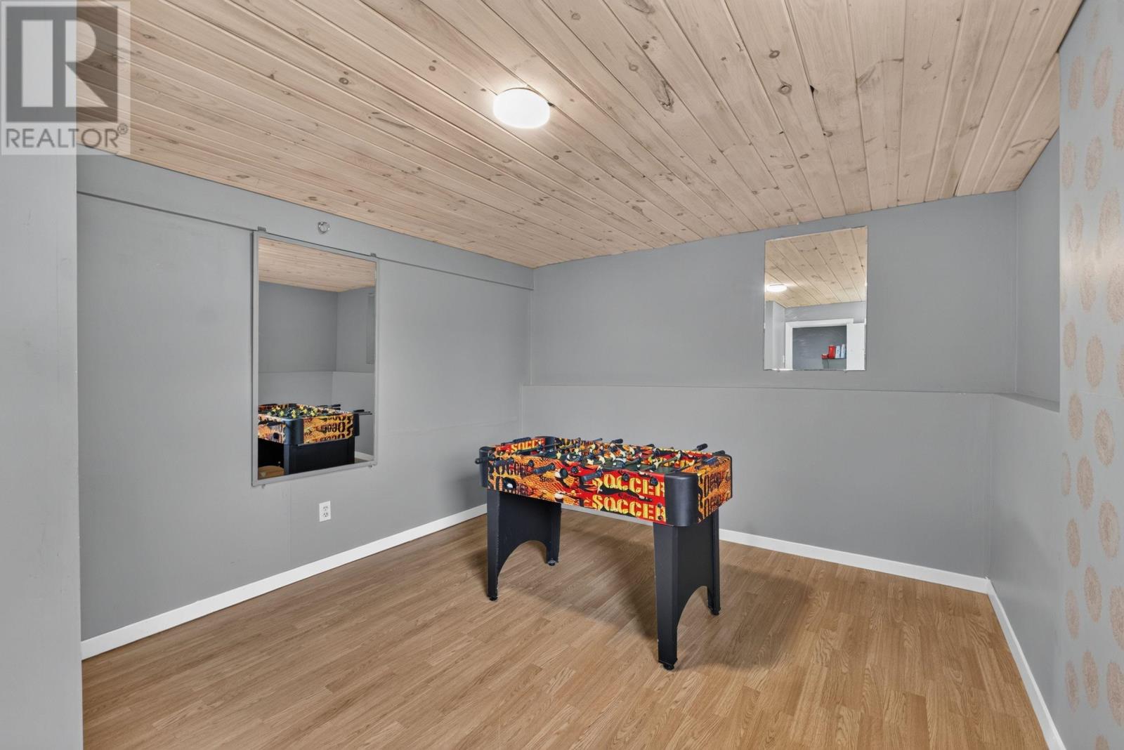 385 Macewen Road Property Photo 42