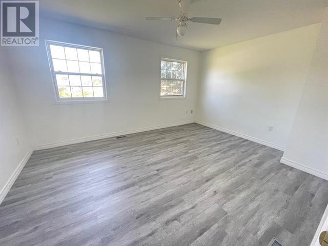 85 Andrew's Court Property Photo 12