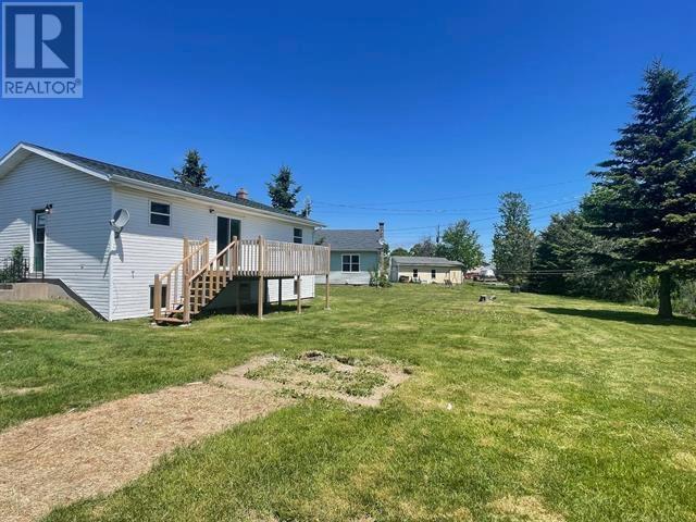 85 Andrew's Court Property Photo 24