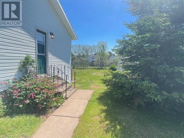 85 Andrew's Court Property Photo 27