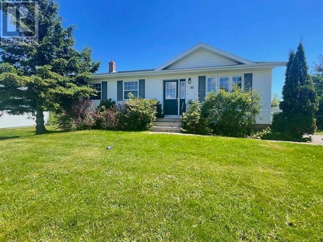 85 Andrew's Court Property Photo 30