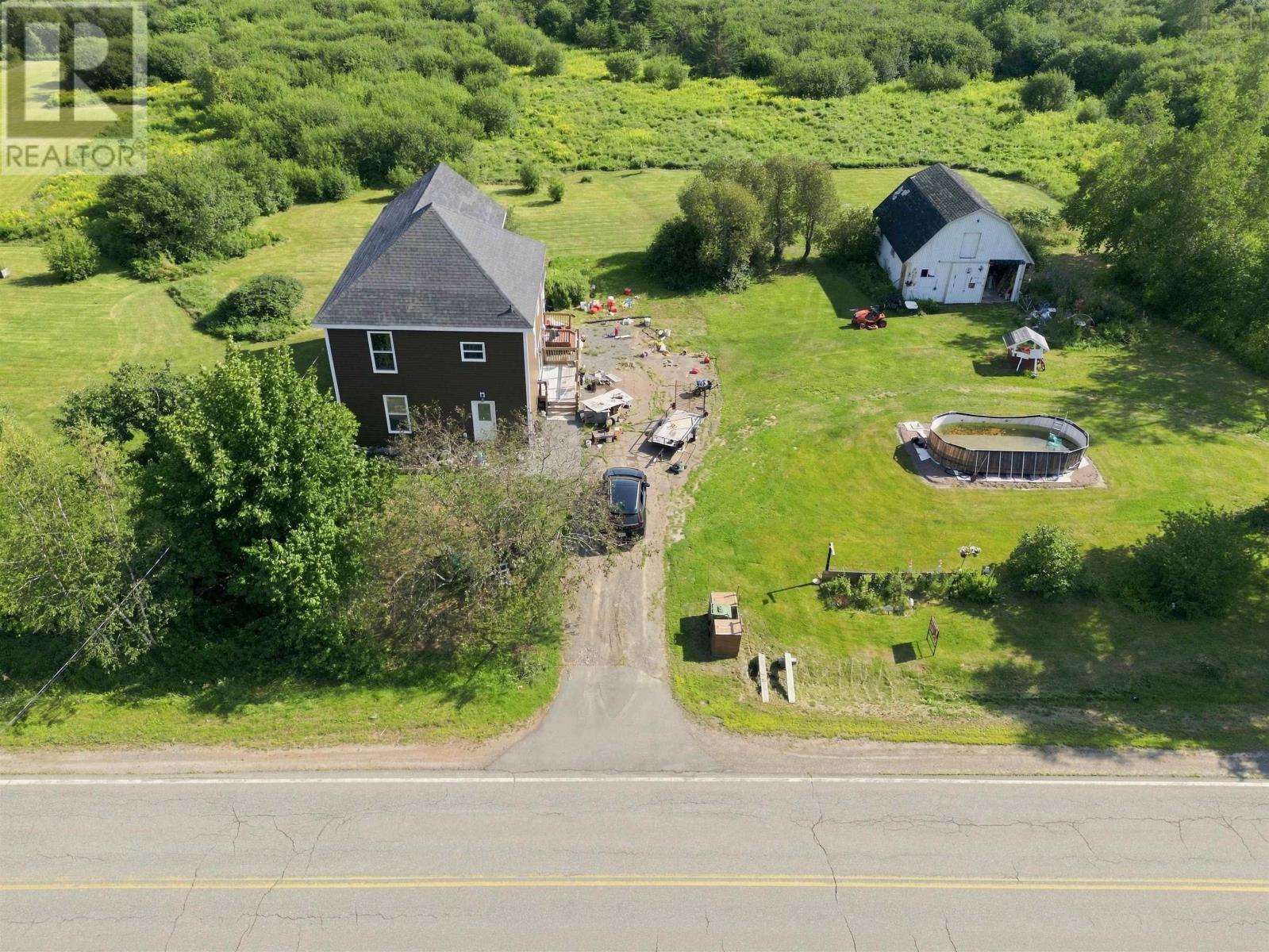 4486 242 Highway Property Photo 1