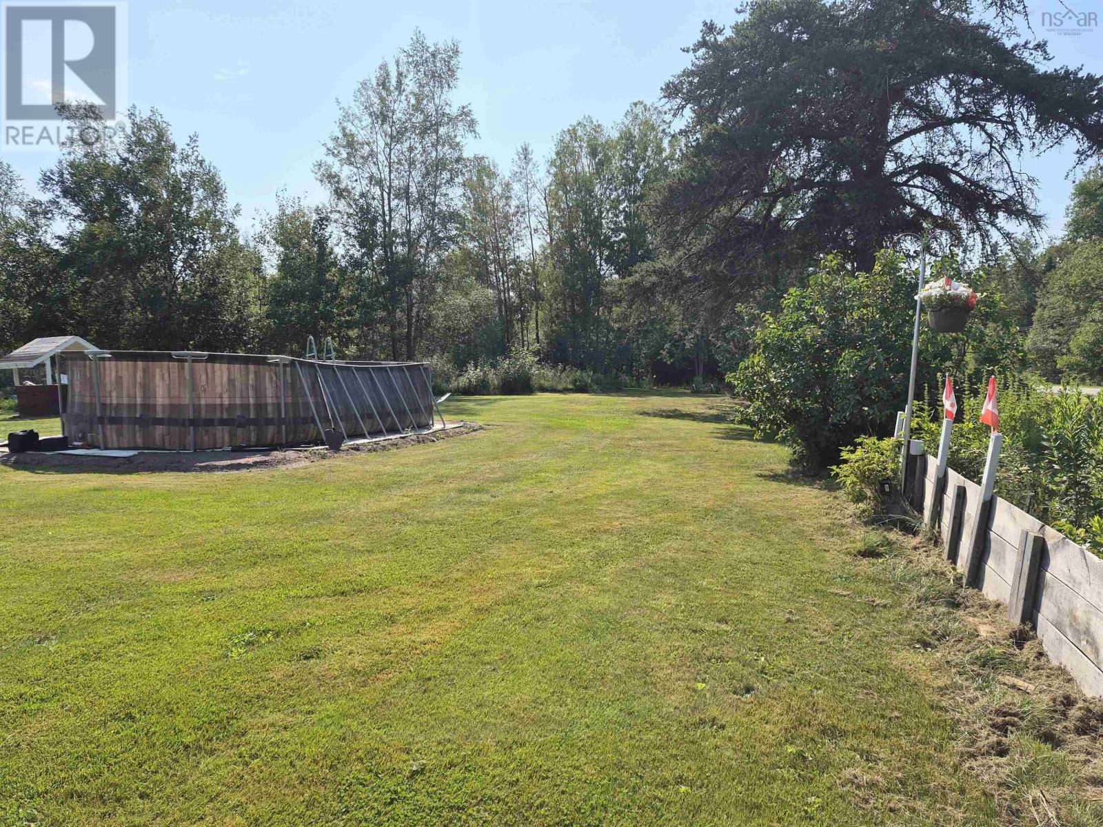 4486 242 Highway Property Photo 6