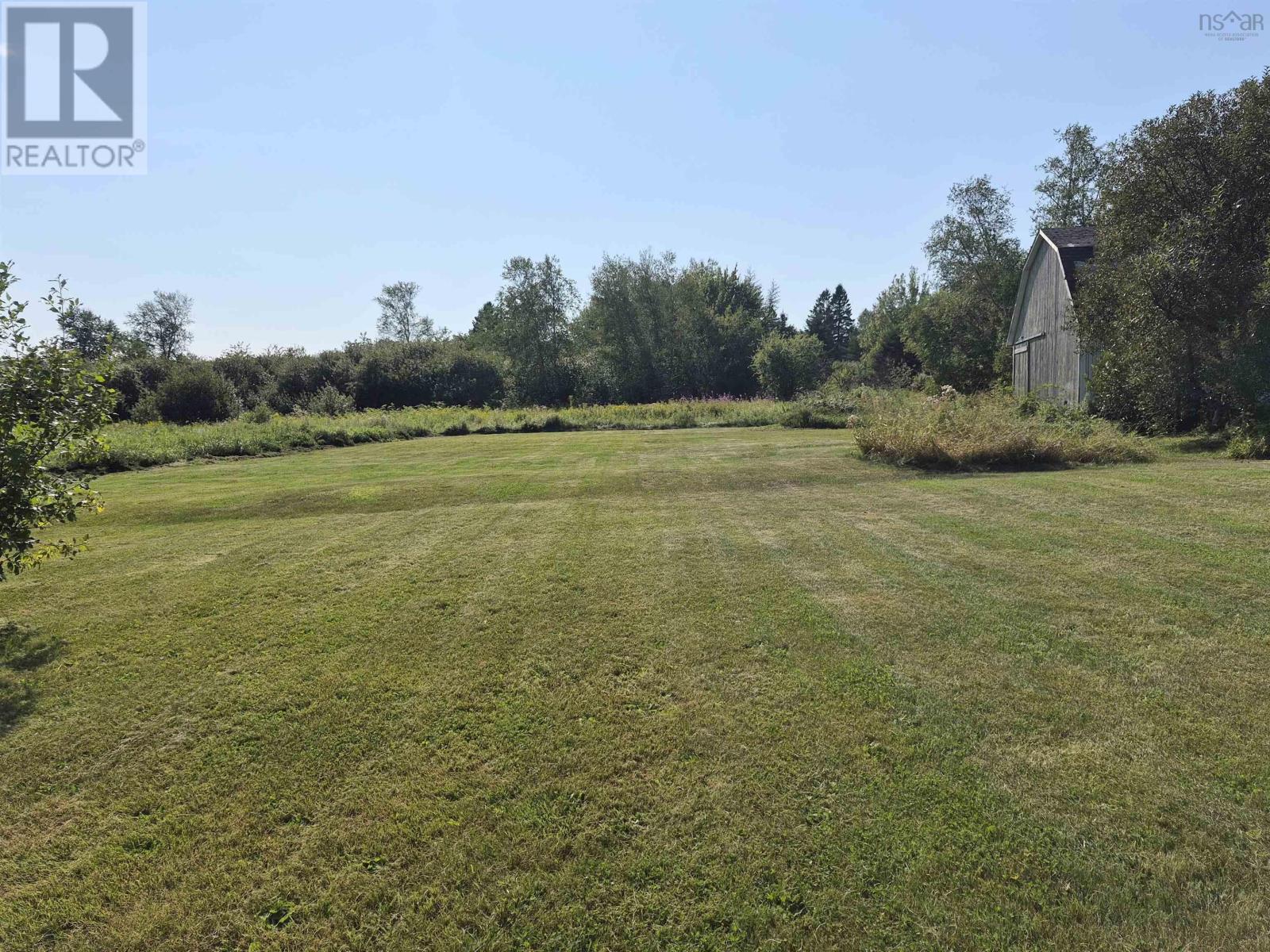 4486 242 Highway Property Photo 8