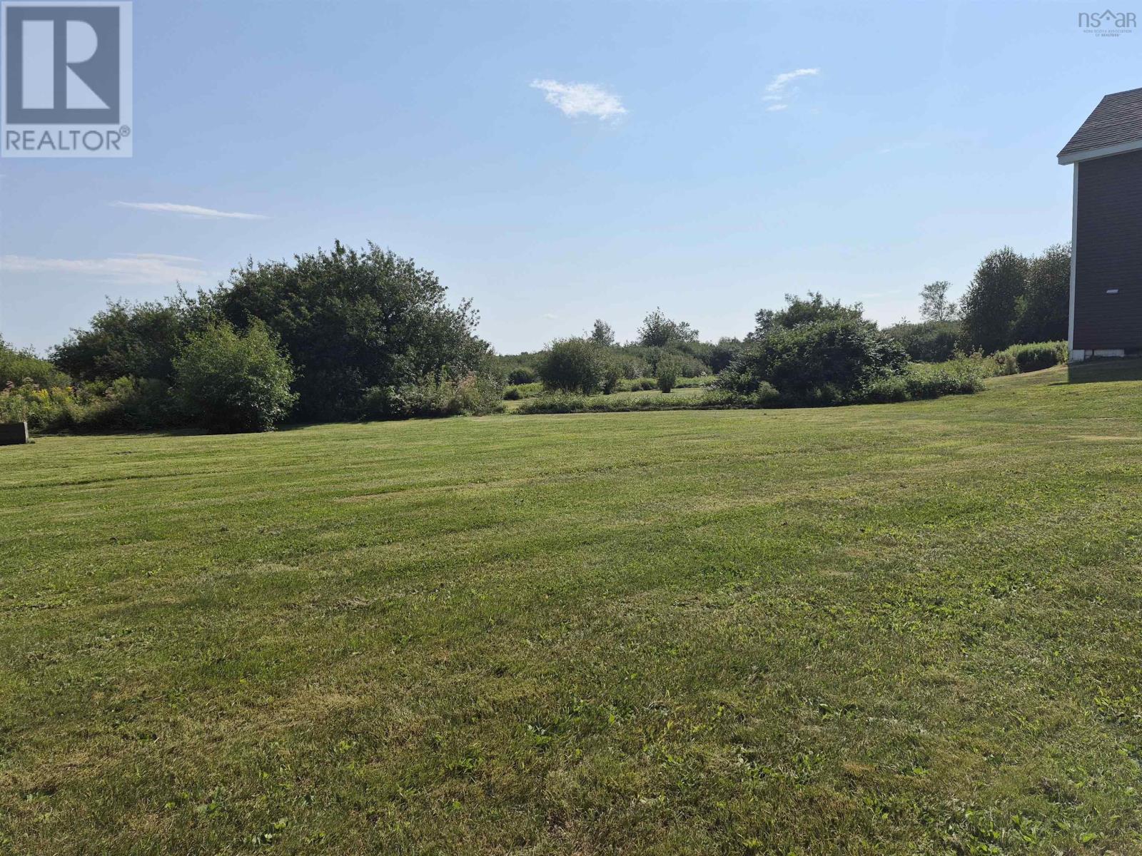 4486 242 Highway Property Photo 11