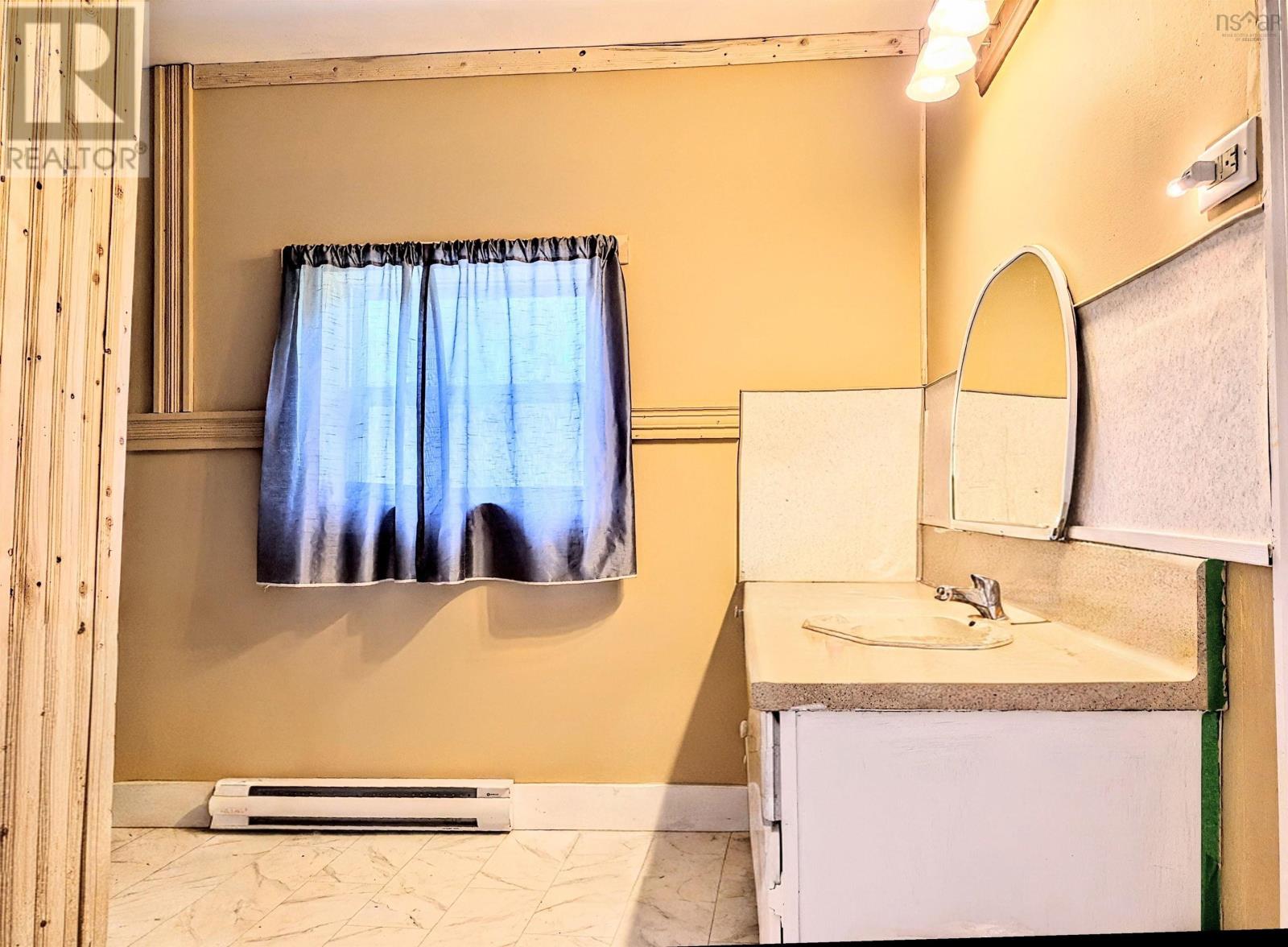4486 242 Highway Property Photo 35