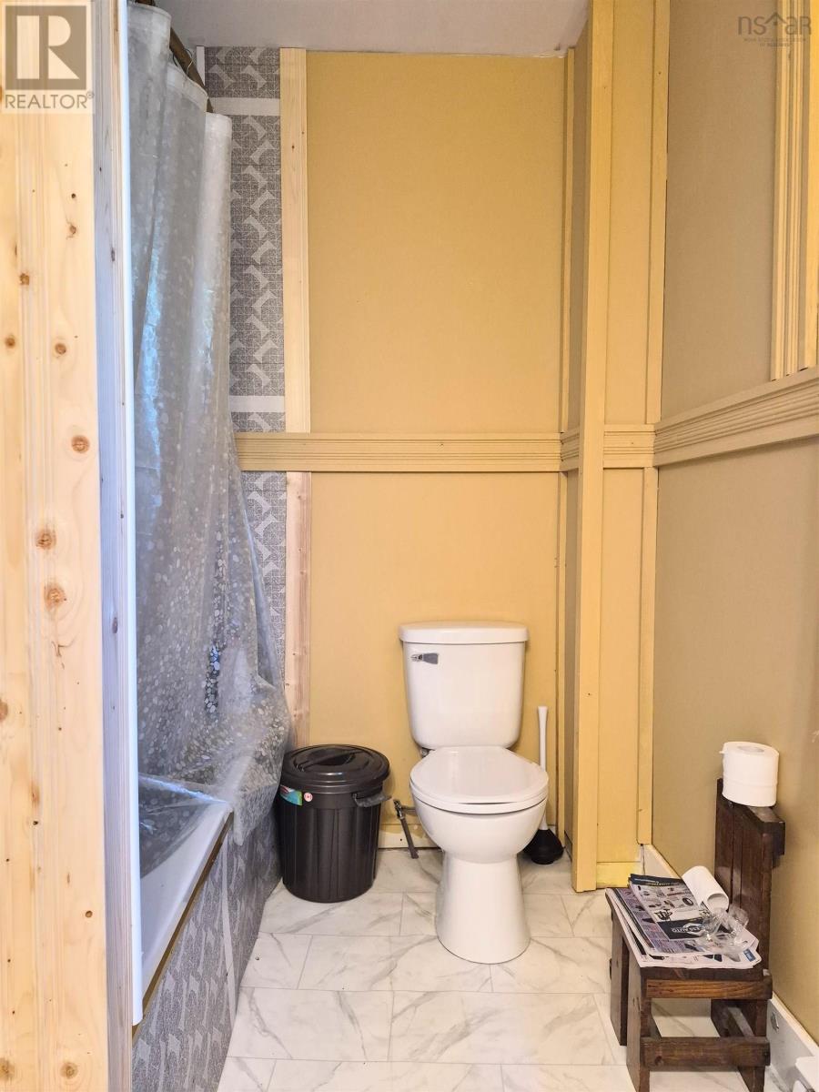 4486 242 Highway Property Photo 37