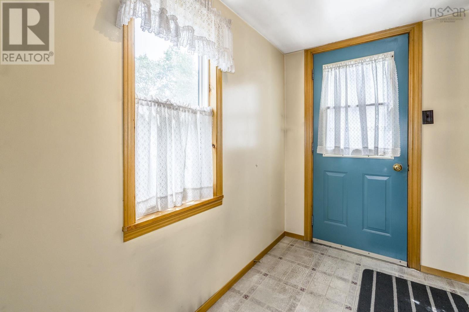 6016 Highway 354 Property Photo 4