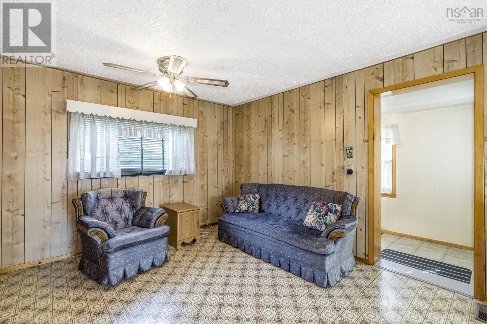 6016 Highway 354 Property Photo 7