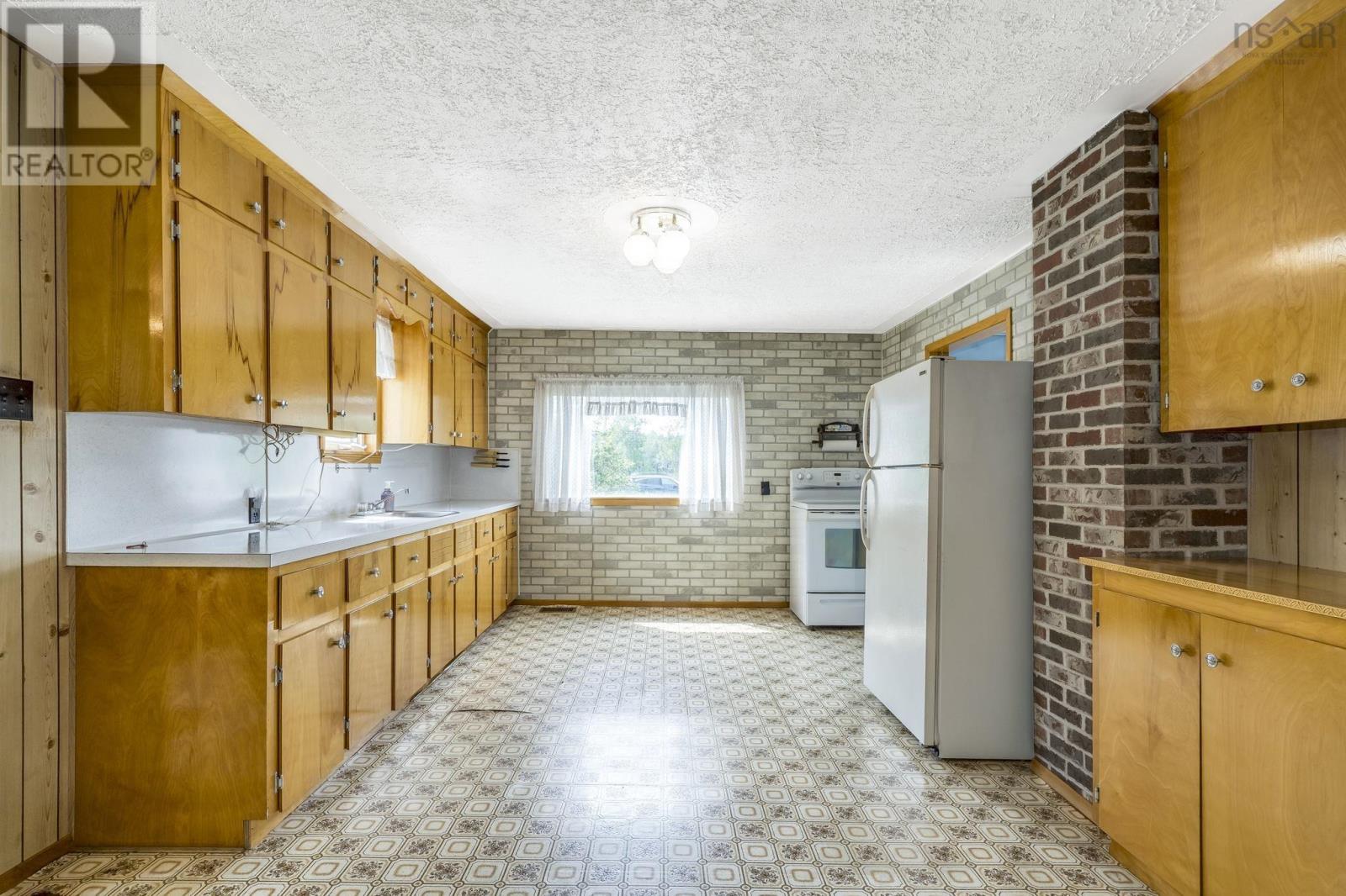 6016 Highway 354 Property Photo 10