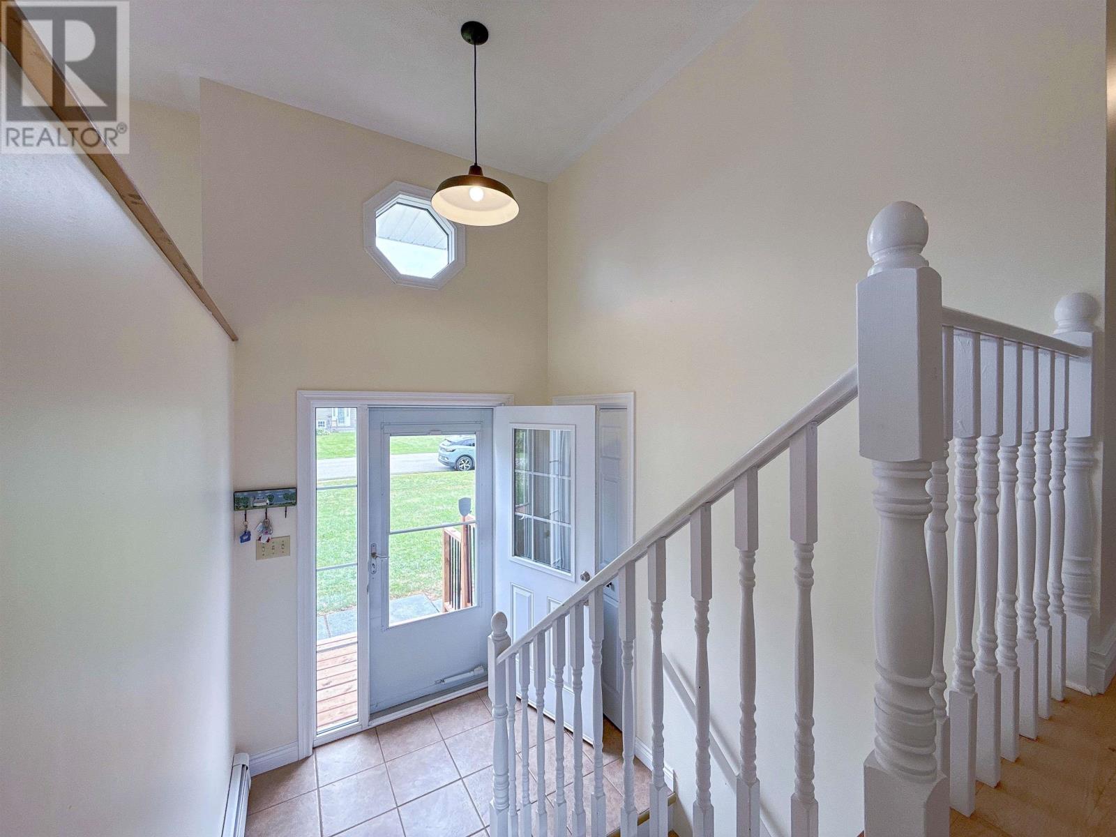 4 Abbey Drive Property Photo 3