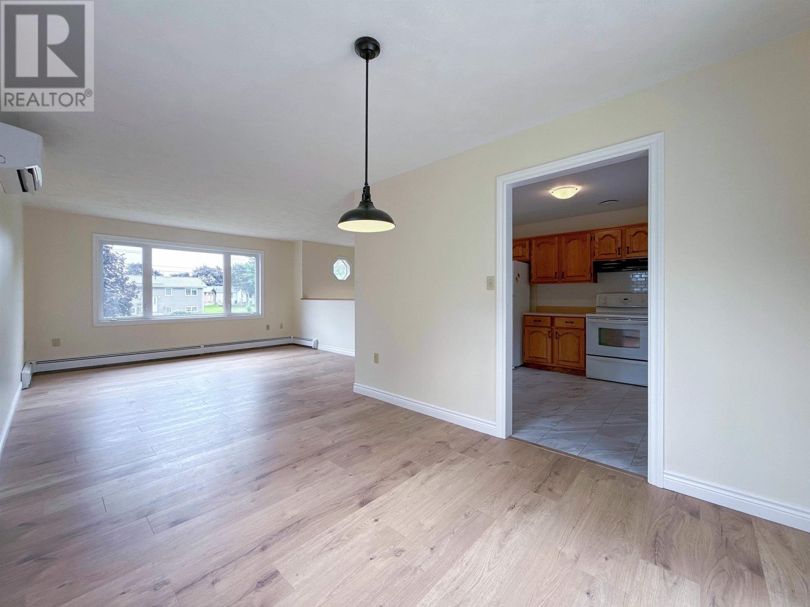 4 Abbey Drive Property Photo 9