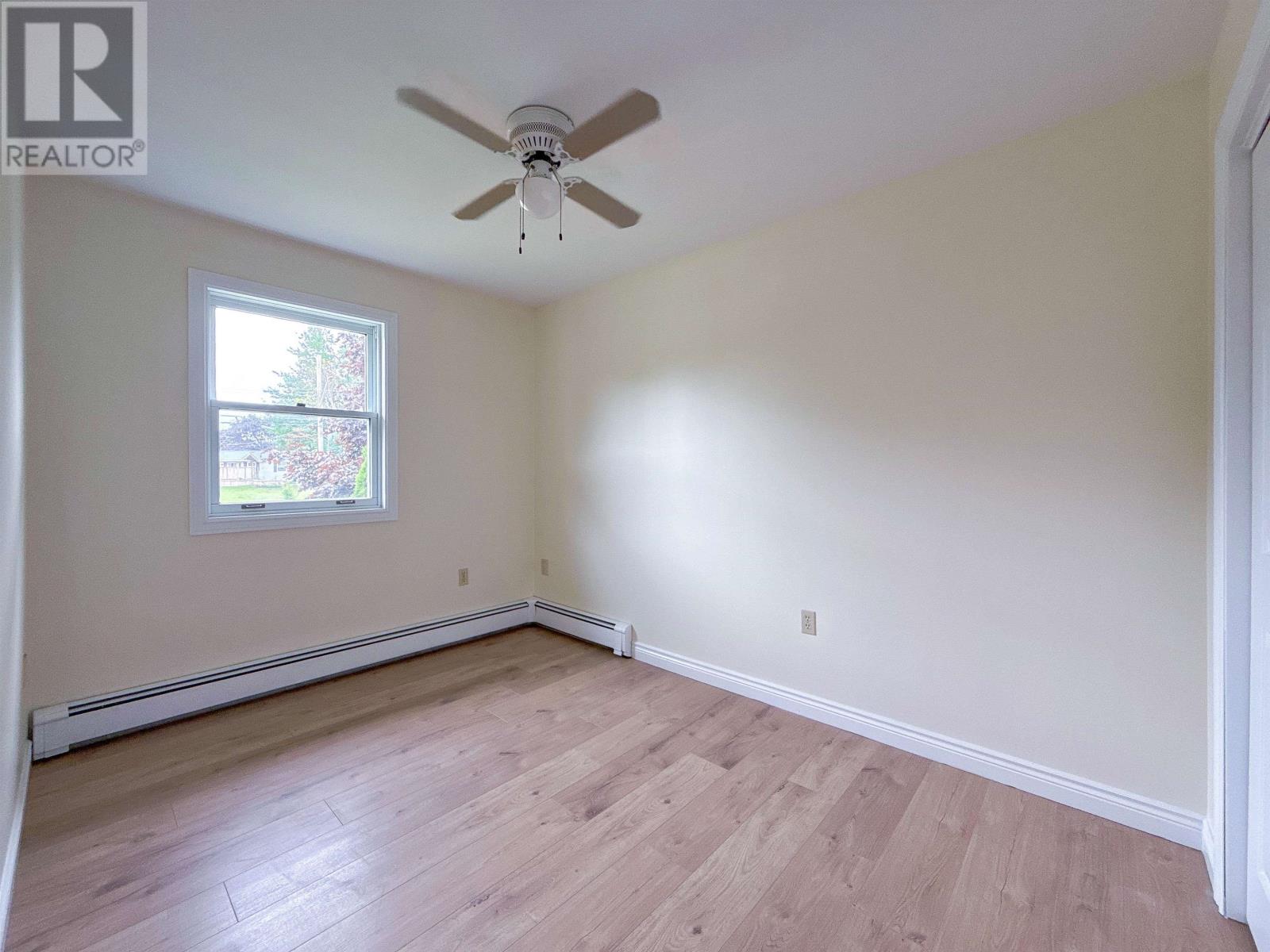 4 Abbey Drive Property Photo 18