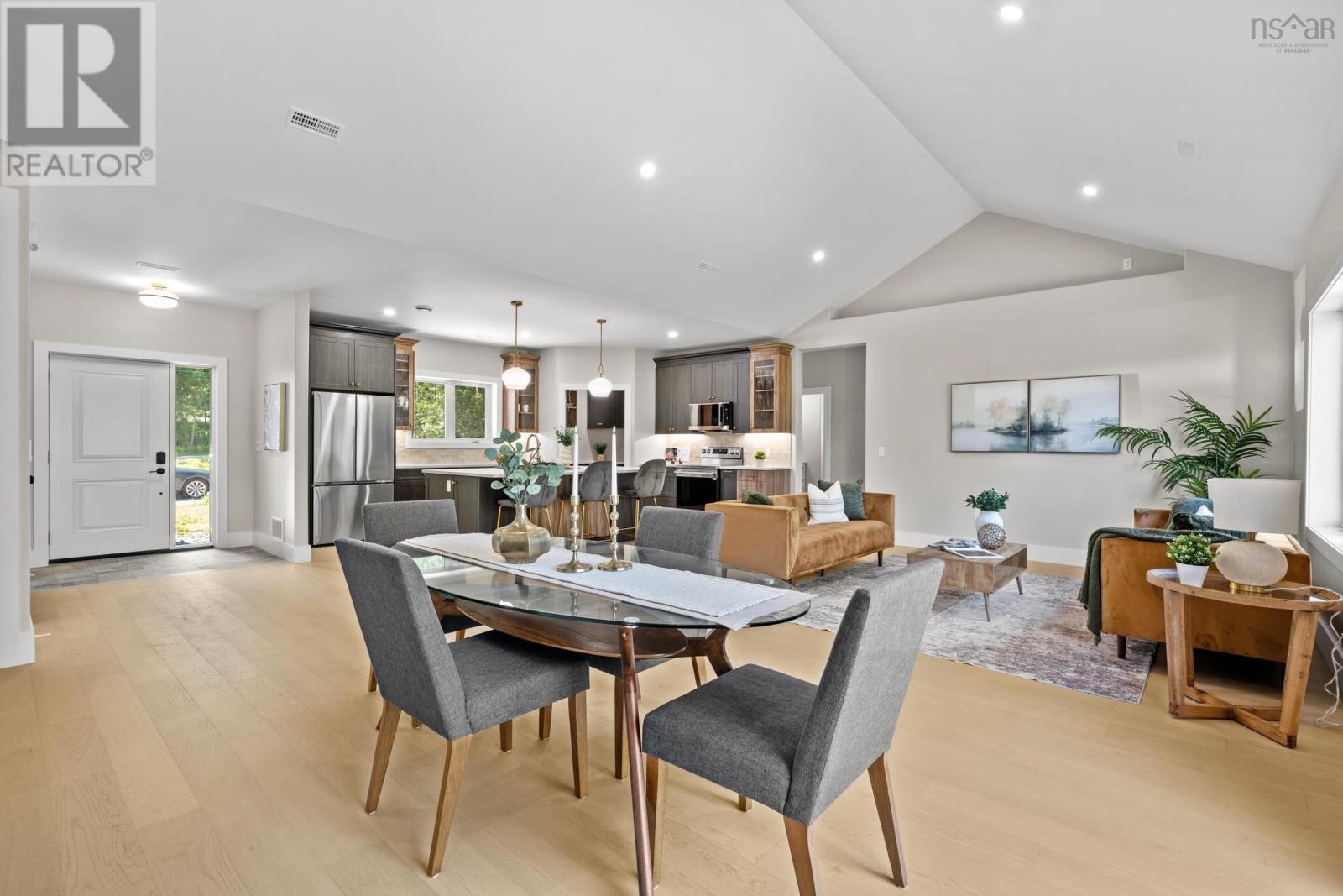 642 Bissett Road Property Photo 12