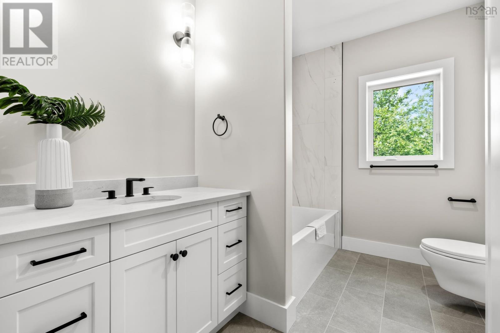 642 Bissett Road Property Photo 31