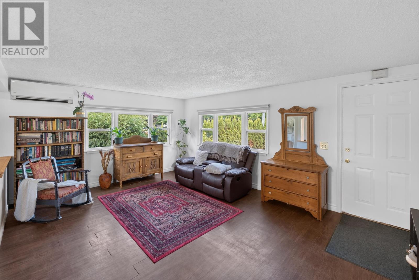 23 Lakeview Drive Property Photo 4