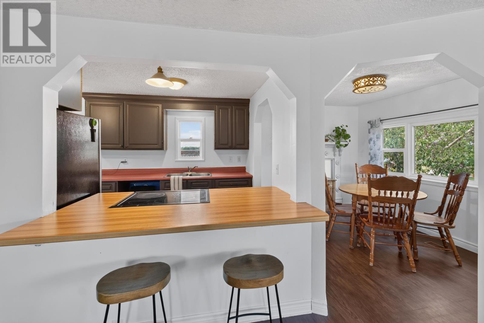 23 Lakeview Drive Property Photo 6