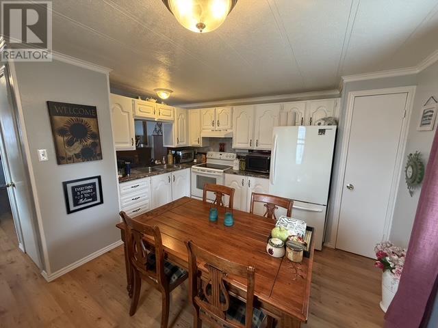 90 Evergreen Village Property Photo 4