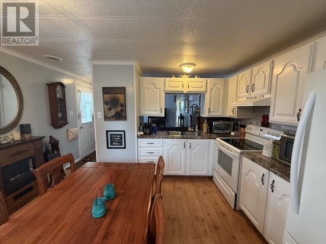 90 Evergreen Village Property Photo 5