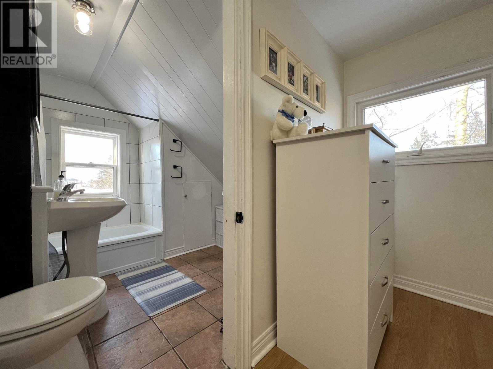 17840 Rte2 Property Photo 18