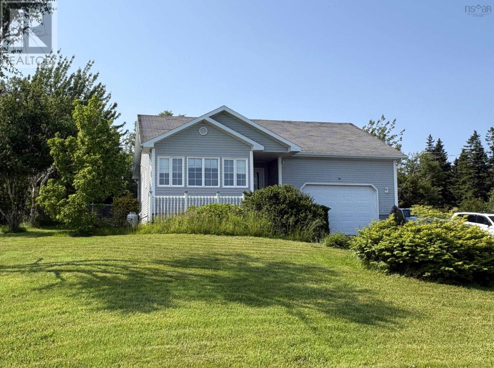 454 Hillside Boularderie Road Property Photo 1