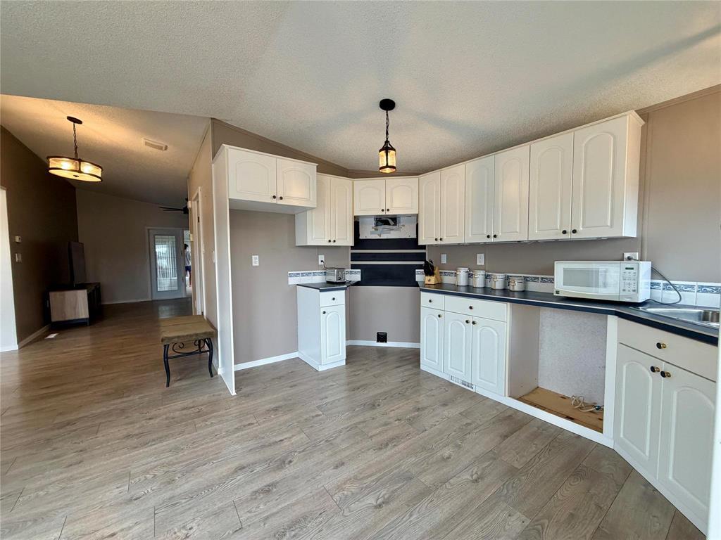 78 Goldfinch Crescent Property Photo 9