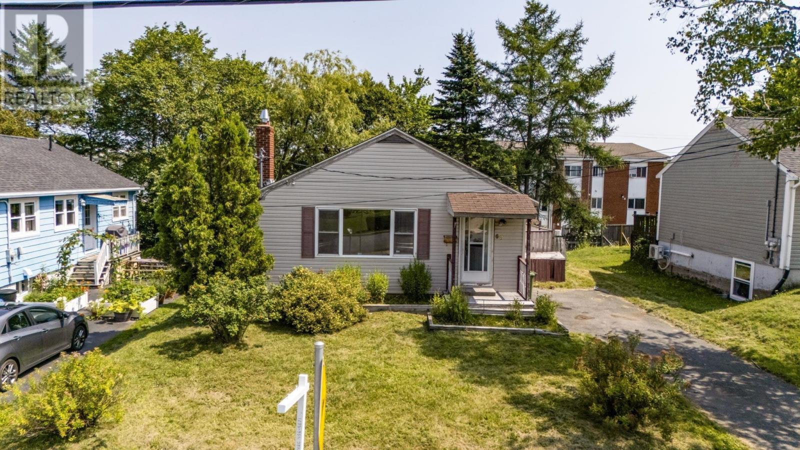 60 Thornhill Drive Property Photo 2