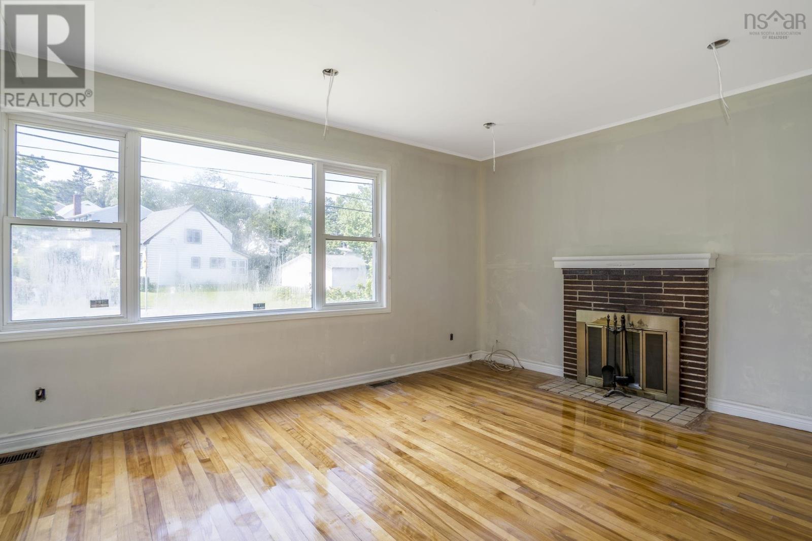 60 Thornhill Drive Property Photo 6