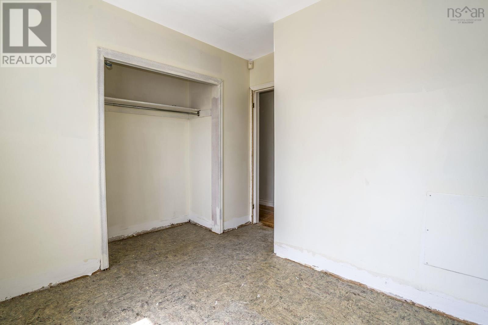 60 Thornhill Drive Property Photo 11