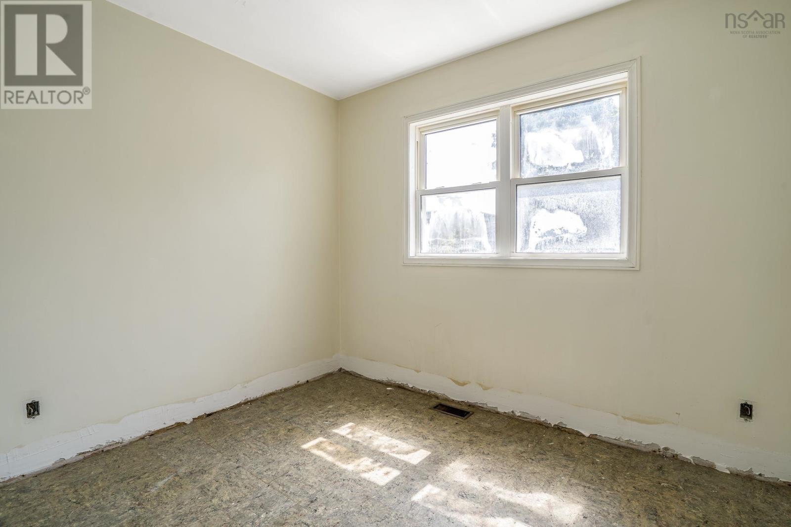60 Thornhill Drive Property Photo 12