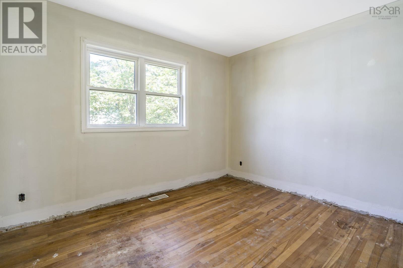 60 Thornhill Drive Property Photo 14