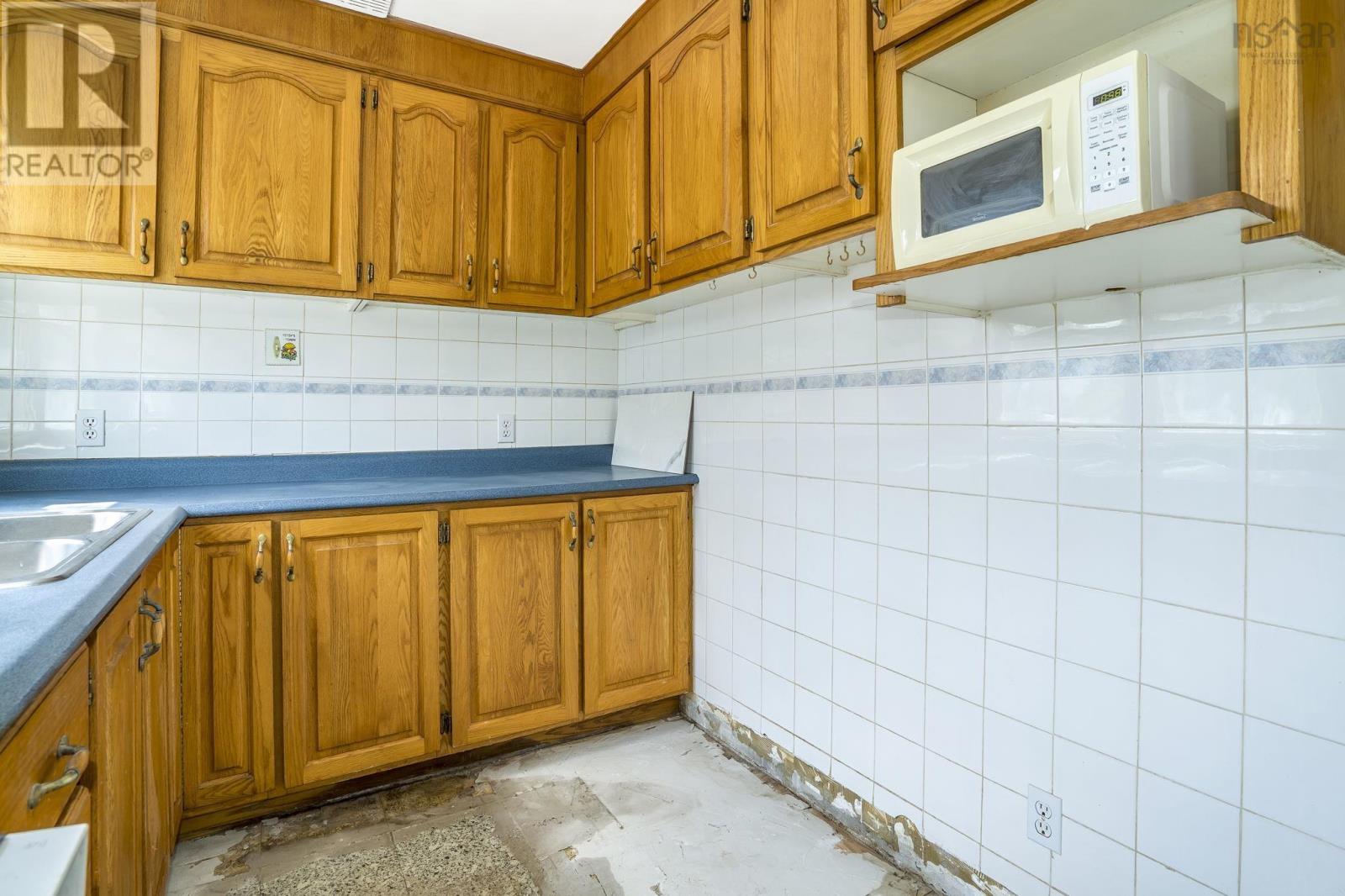 60 Thornhill Drive Property Photo 17