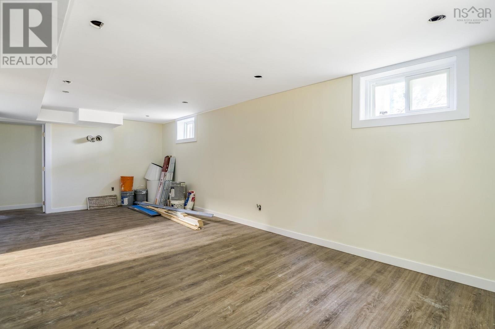 60 Thornhill Drive Property Photo 25