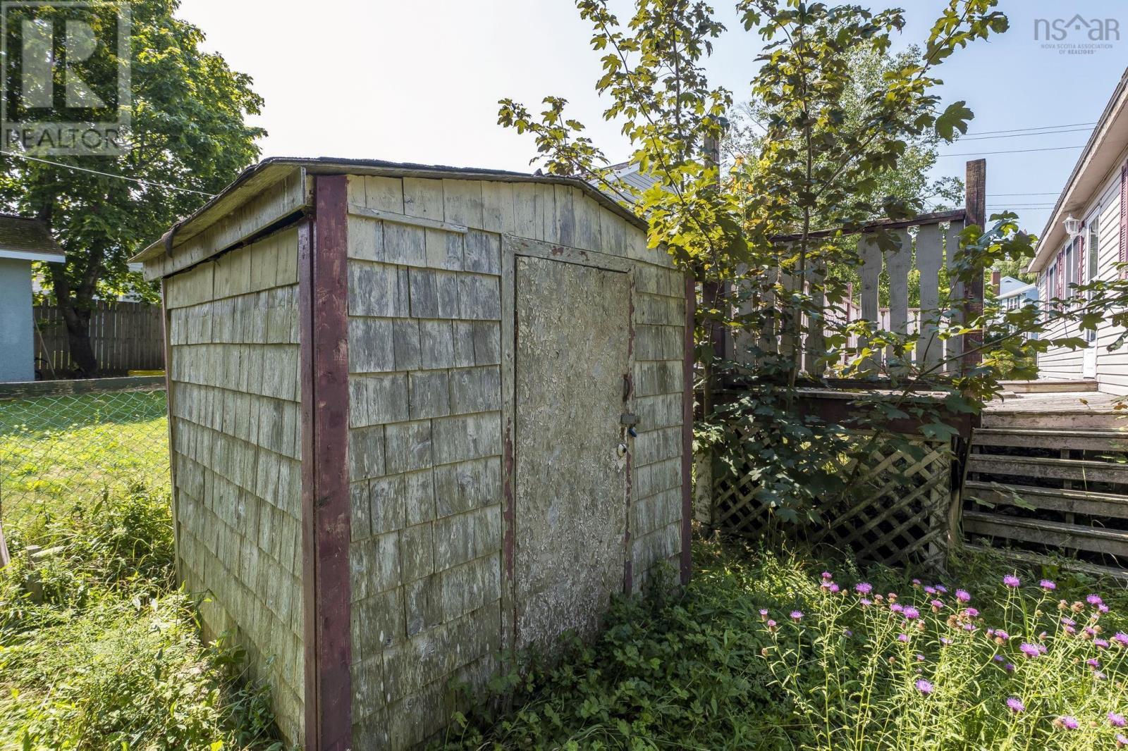 60 Thornhill Drive Property Photo 35