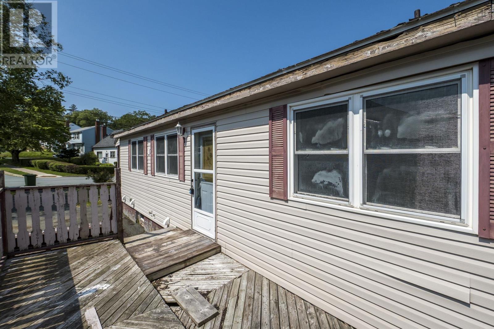 60 Thornhill Drive Property Photo 38