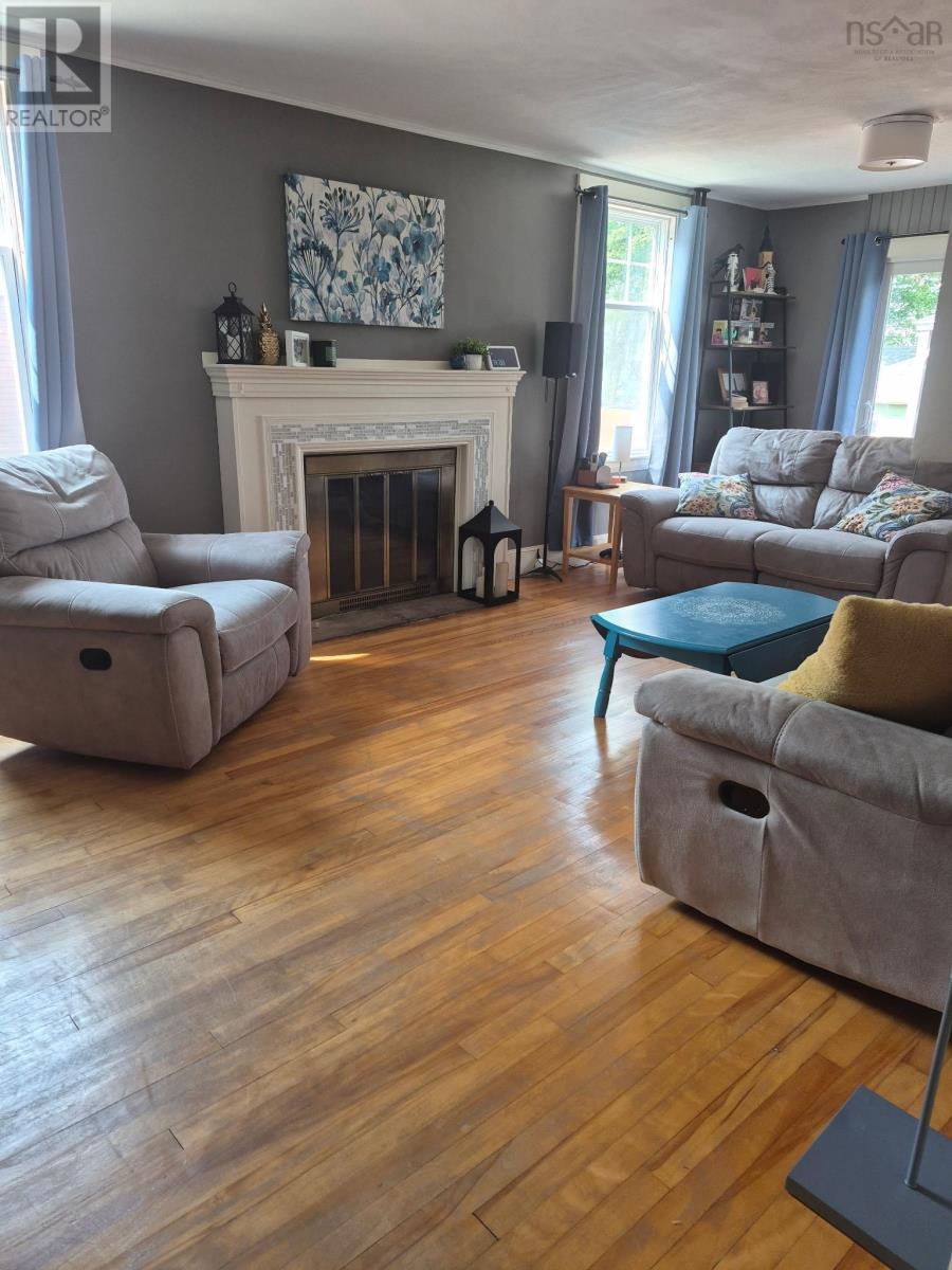 58 William Street Property Photo 6